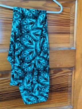 LuLaRoe Teal Wolf Print Leggings